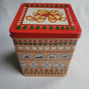 1979 Lucy Rigg Cute Teddy Bear Tin Box with Red and Tan Design